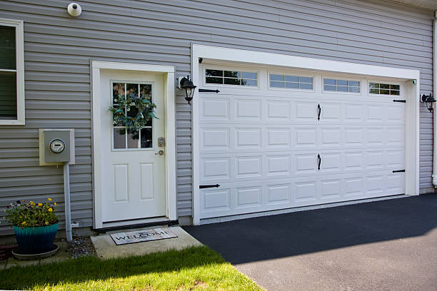 24/7 Emergency Garage Door Panel Replacement experts in Miller County County, AR